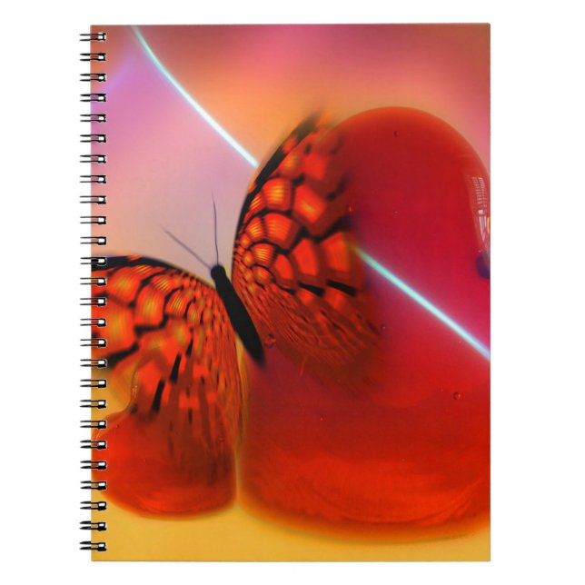 Butterfly and Hearts Anteckningsbok Med Spiral (Framsidan)