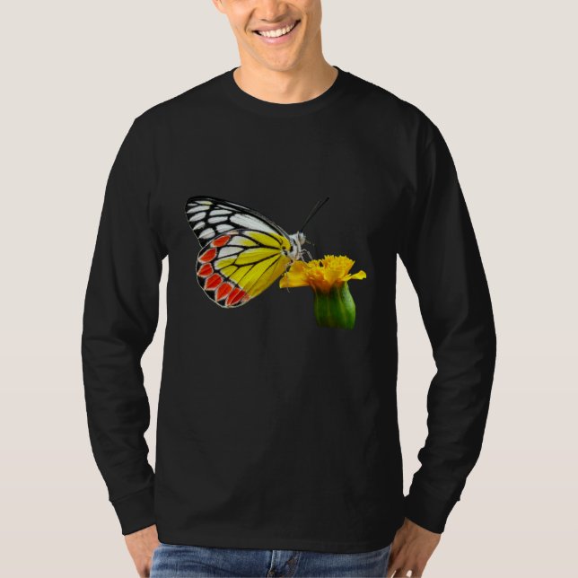 Butterfly  Beautiful Butterfly And Marigold Flower T Shirt (Framsida)