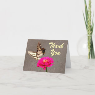 Butterfly från Red Zinnia Pavement Background Tack Kort