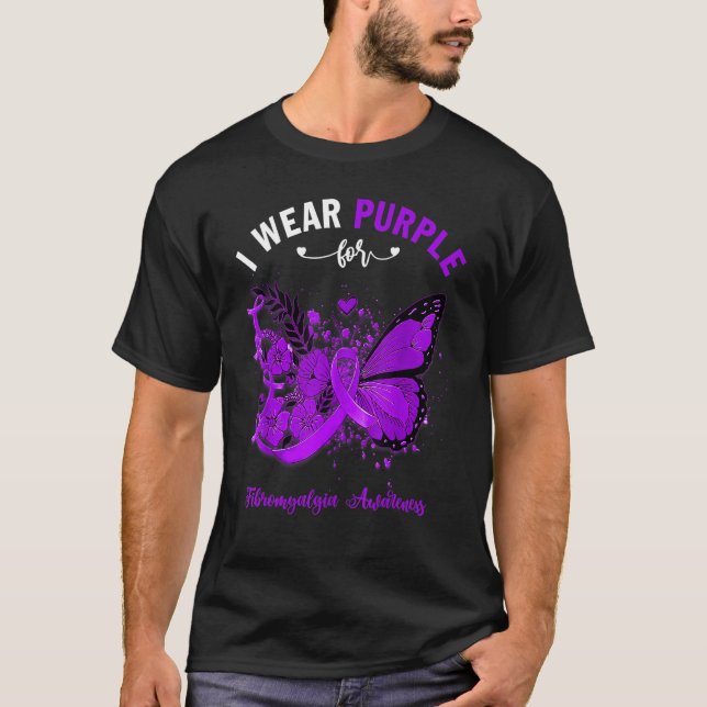 Butterfly I Bära Lila for Fibromyalgia Awareness T Shirt (Framsida)