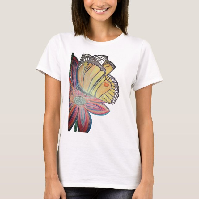 Butterfly landing on flower beautiful t shirt (Framsida)