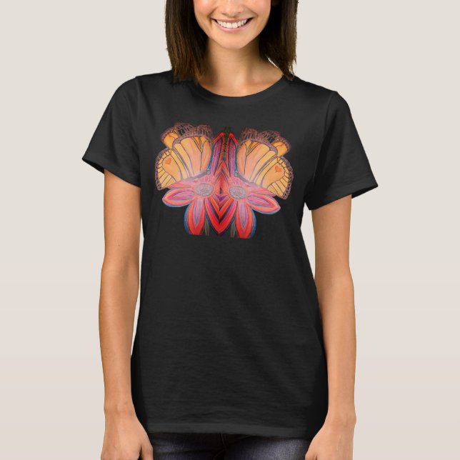 Butterfly landing on flower beautiful t shirt (Framsida)