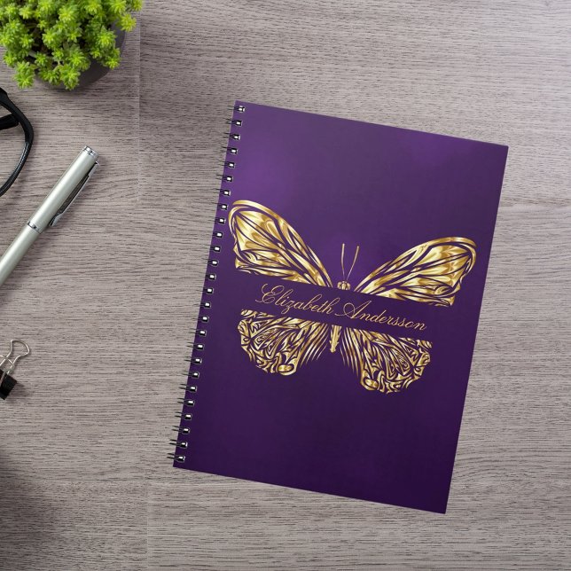Butterfly lila guld elegant namn anteckningsbok (Skapare uppladdad)
