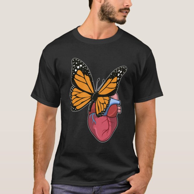 Butterfly med hjärta t shirt (Framsida)