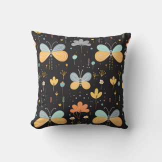 Butterfly och Flower Dekorativ kudde