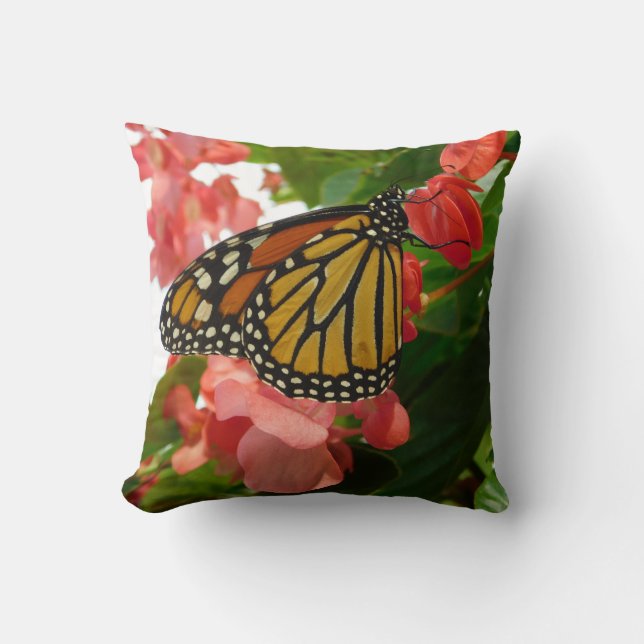 Butterfly på Red Flowers Pillow Kudde (Framsida)