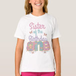 Butterfly Sister of the First Birthday One T Shirt<br><div class="desc">Grattis till baby första födelsedag med denna speciella t-shirt,  speciell och personlig-design</div>