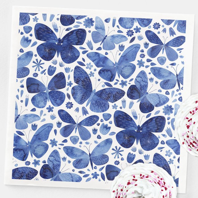 Butterfly Watercolor Blue och White Mönster Pappersservett (Blue and white butterfly pattern party paper napkins)