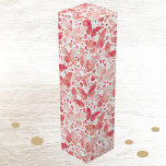 Butterfly Watercolor Coral Rosa Presentask För Vinflaska<br><div class="desc">Koral  rosa och vit vattenfärgad fjärilmålning. Originalkonst av Nic Squirrell.</div>