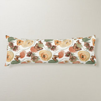 Butterfly Whispers i Earth Tones Kroppskudde