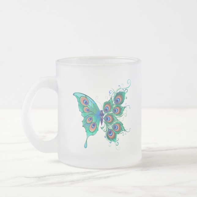 Butterfly with Green Peacock Feathers Frostad Glasmugg (Vänster)