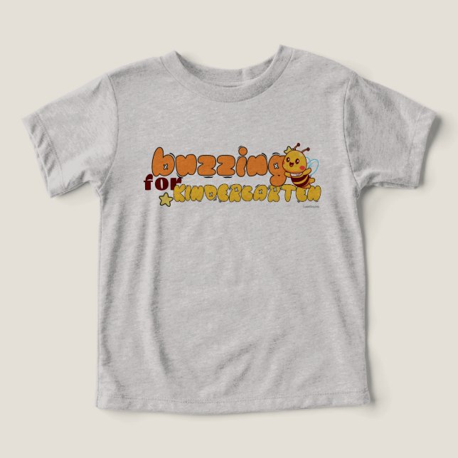 Buzzing For Kindergarten Cute Bee kindergarten T Shirt (Design Framsida)