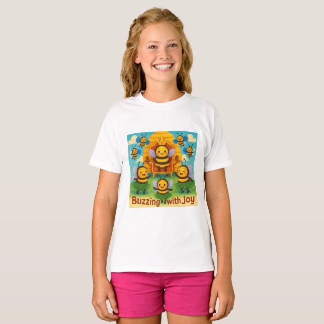 Buzzing with Joy - Cute Bee Kingdom Firande T Shirt (Hel framsida)