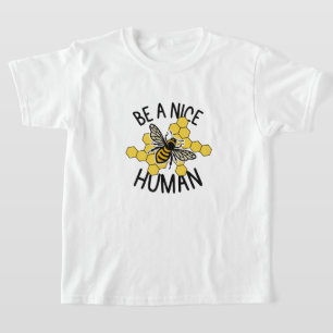 Buzzworthy Stil: Fashionable Humla Print T Shirt