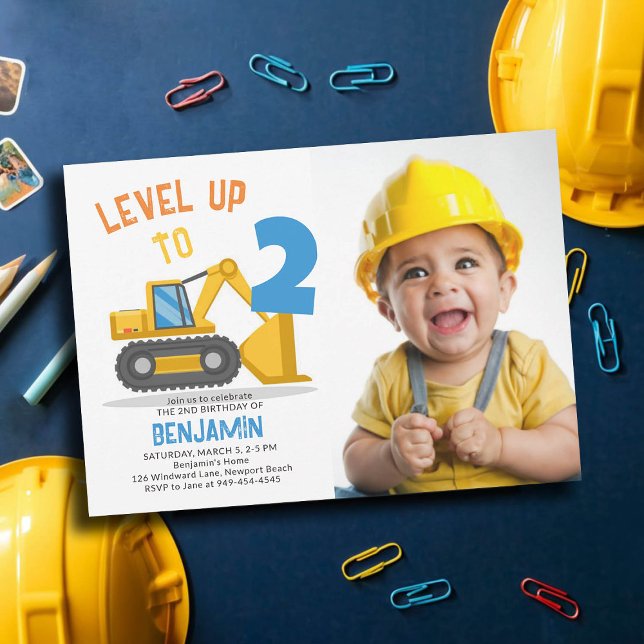 Bygg Fordon Party Fotopojke 2:a födelsedag Inbjudningar (photo construction birthday party boy 2nd second bulldozer vehicle truck level up cute personalized)