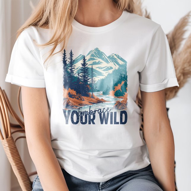 "Bygga din Vild" Retro Mountain River Landcape T Shirt ("Embrace Your Wild" Retro Mountain River Landscape T-Shirt on a young woman.)