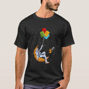 Bygger block Bricks Space Astronaut Funny Maste T Shirt