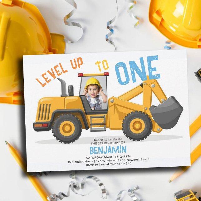Bygghuvud upp foto 1:a födelsedag inbjudningar (photo construction invitation 1st birthday first boys bulldozer vehicle theme personalized)