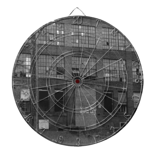 Byggnad för övergiven tillverkning darttavla (Framsidan)