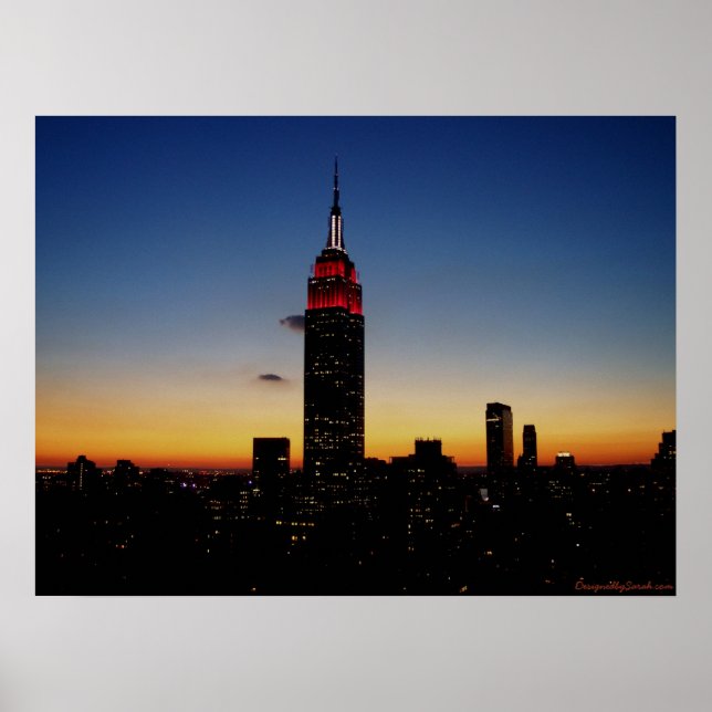 Byggnad i empire state vid Sunset Poster (Framsidan)