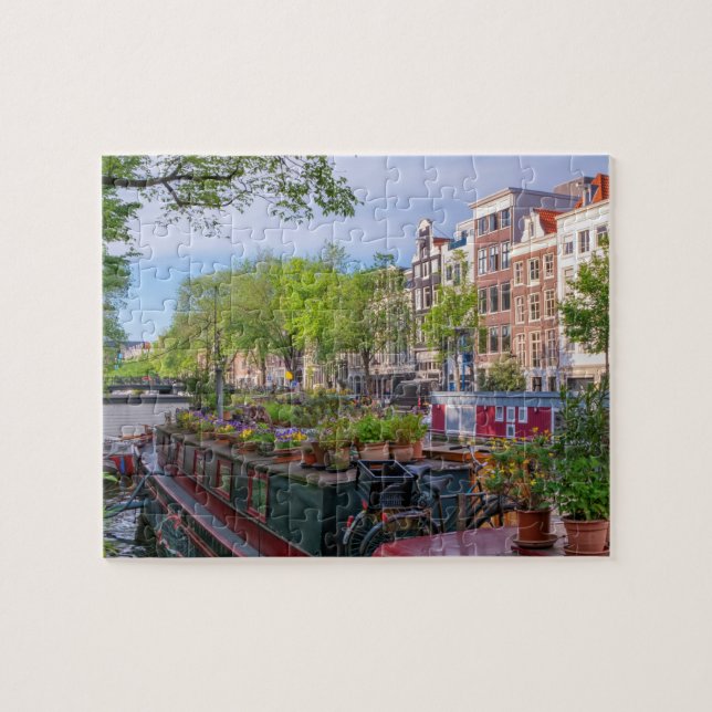 Byggnad och kanal i Amsterdam, Nederländerna Pussel (Horisontell)
