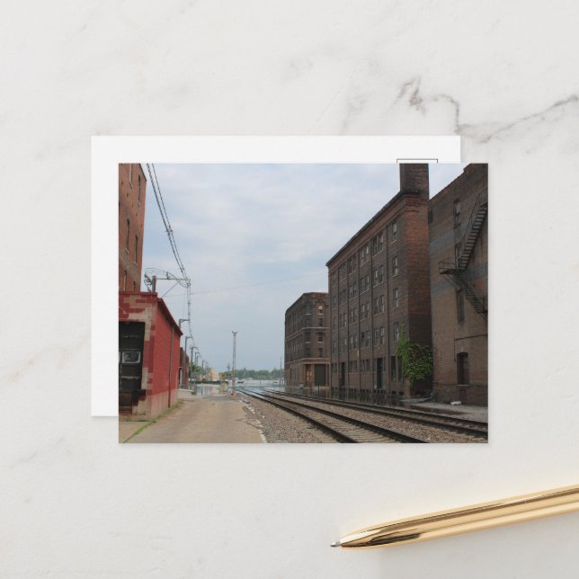 Byggnad och Tåg i Burlington, Iowa Vykort (Fram/Back In Situ)