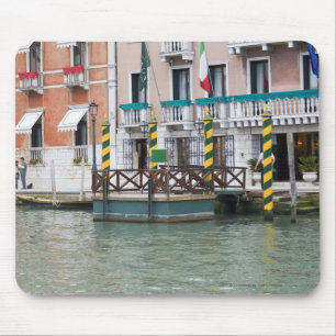 Byggnader på stranden i Venedig, italien Musmatta