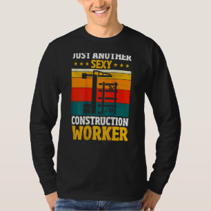 Byggnadsarbetare På Baksidan Av Kläder 3 T Shirt