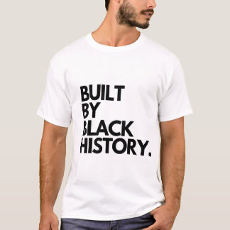 Byggt av Svart historik Essential T-Shirt