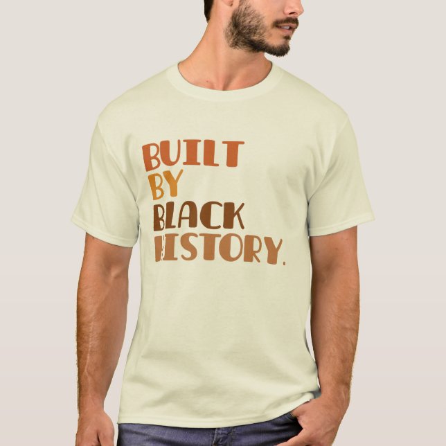 Byggt av svart historik T-Shirt (Framsida)