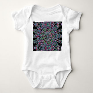 Bysdräkt av baby med mandala 2 t shirt