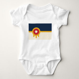 Byskosti baby med flagga av Tulsa, Oklahoma T Shirt