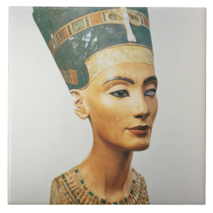 Byst av drottningen Nefertiti, från studion av Kakelplatta