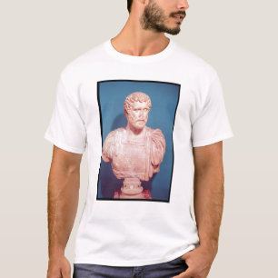 Byst av kejsaren Antoninus Pius Tee