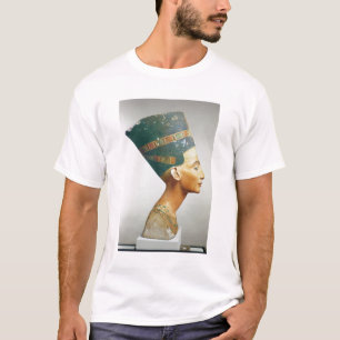 Bysten av drottningen Nefertiti, sida beskådar, Tröja