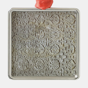 Byzantineslab med cruciform dekoration, 12th-14t julgransprydnad metall