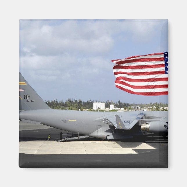 C-17 Globemaster III sitter på flyglinjen Magnet (Framsidan)