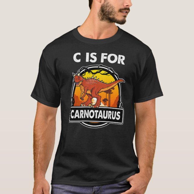 C är för Carnotaurus dinosaurs alphabe för Dinosau T Shirt (Framsida)
