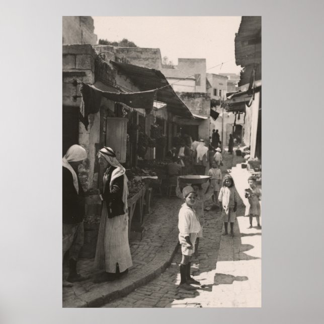 ca 1935 Street in Nazareth, Vegetabiliska marknade Poster (Framsidan)