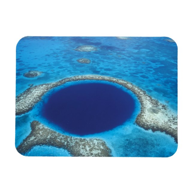 CA, Belize. Flygbild av Blue Hole (diameter Magnet (Horisontell)