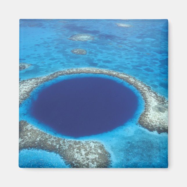 CA, Belize. Flygbild av Blue Hole (diameter Magnet (Framsidan)