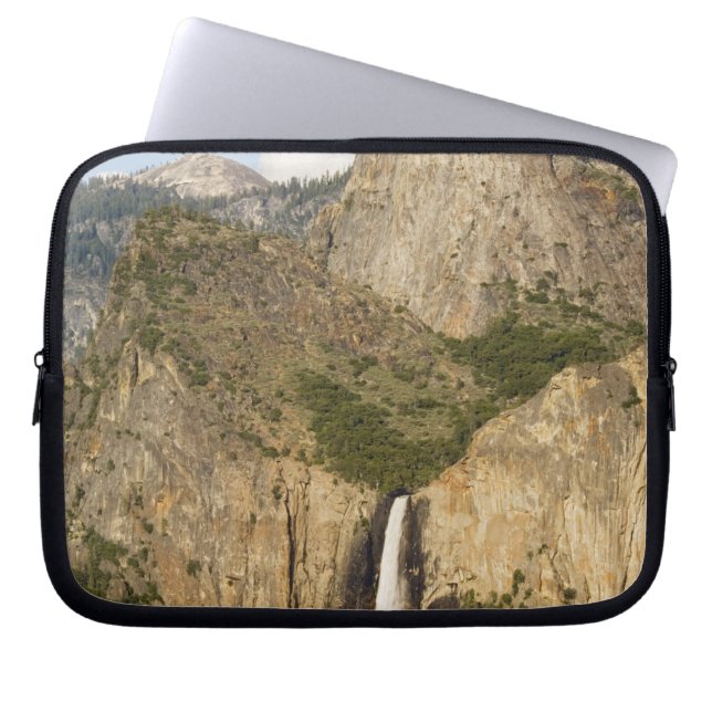 CA, Yosemite NP, Bridalveil Falls Laptop Sleeve (Framsidan)