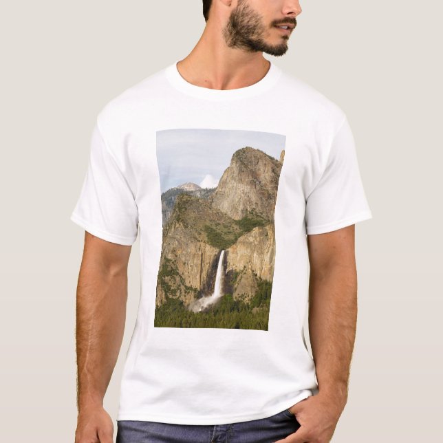 CA, Yosemite NP, Bridalveil Falls Tee (Framsida)
