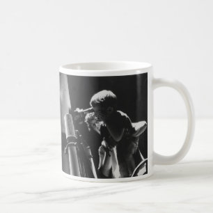 CAAS tänder först Kaffemugg