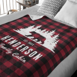 Cabin Bear Family Namn Red Buffalo Play Fleecefilt