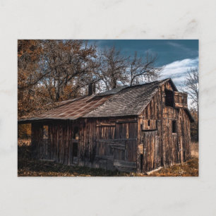 Cabin eller old Barn på landsbygden Vykort