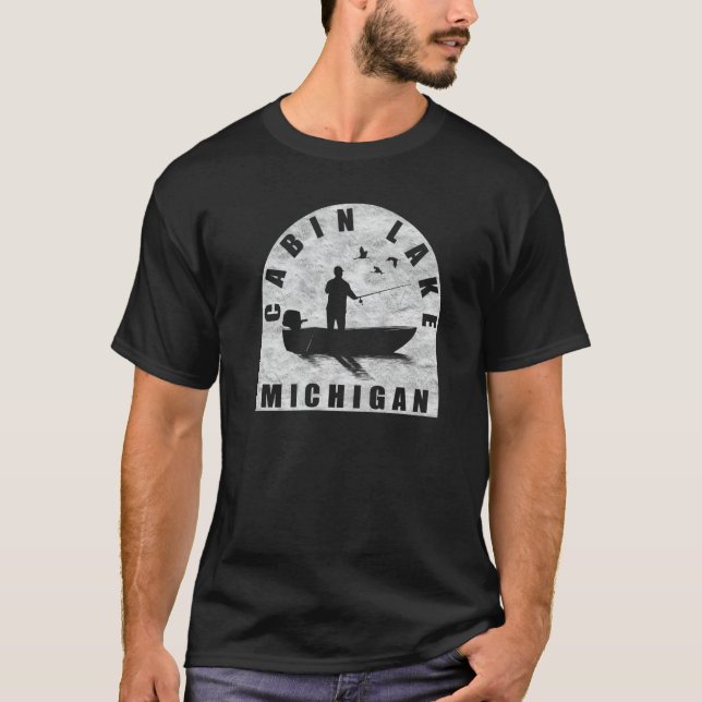 Cabin Sjö Fishing Michigan T Shirt (Framsida)