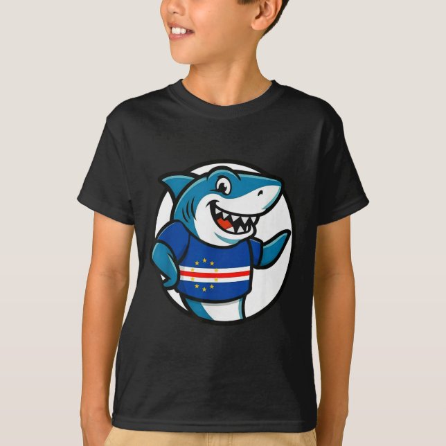 Cabo Verde Flag Shark Funny Cabo Verdean  T Shirt (Framsida)
