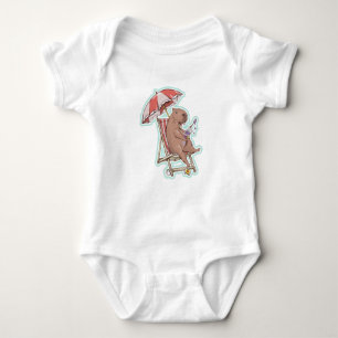 CABYBARA PÅ EN DECK-ORDFÖRANDE T SHIRT