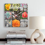 Cacti Ro Photo Collage Blommar Quote-skript Fyrkantig Klocka<br><div class="desc">Briljantrött, gult och orange ro och lush grönt, akvarium och svartkaktusar ska vara varma sommardagar. Njut av blommarna och den fredliga atmosfären i en levande trädgård när du tittar på den här häpnadsväckande, grafiska fotografiväggskuren. Gör en underbar hemmavärmargåva! Du kan enkelt anpassa den här väggklockan och jag erbjuder även anpassning...</div>